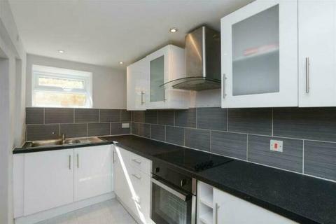 4 bedroom flat to rent, Forest Road East, Nottingham, Nottinghamshire, NG1