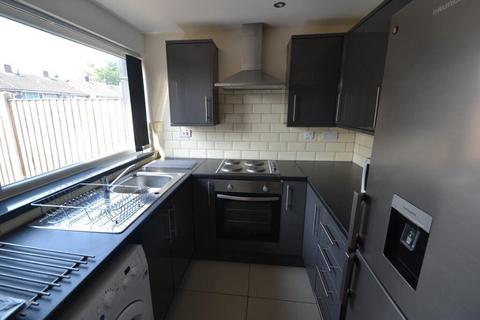 5 bedroom terraced house to rent, Honeywood Drive, Nottingham, Nottinghamshire, NG3