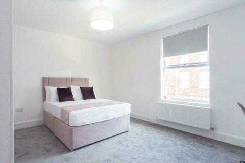 4 bedroom terraced house to rent, Collison Street, Nottingham, Nottinghamshire, NG7