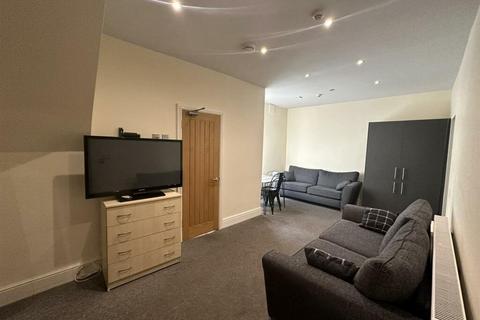 1 bedroom in a house share to rent, Southey Street, Nottingham, NG7