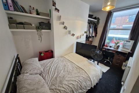 1 bedroom property to rent, Alfreton Road, Nottingham, Nottinghamshire, NG7