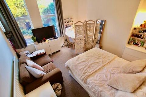 7 bedroom flat to rent, Burns Street, Arboretum, Nottingham, NG7