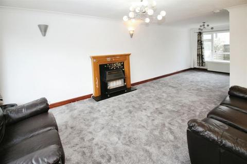 15 Peveril Mount, Bradford, BD2 3JY