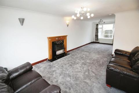 15 Peveril Mount, Bradford, BD2 3JY