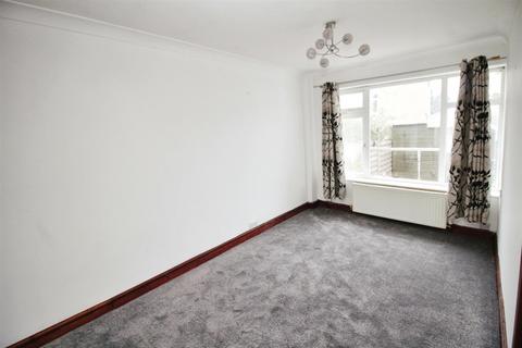 15 Peveril Mount, Bradford, BD2 3JY