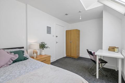 6 bedroom flat to rent, Arthur Street, Arboretum, Nottingham, NG7