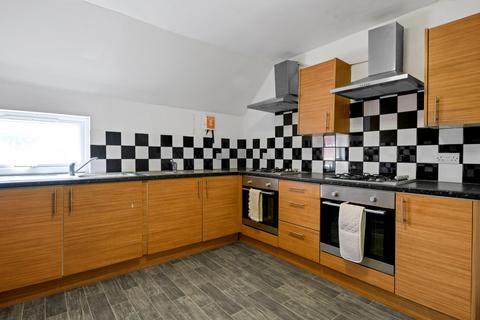 6 bedroom flat to rent, Arthur Street, Arboretum, Nottingham, NG7