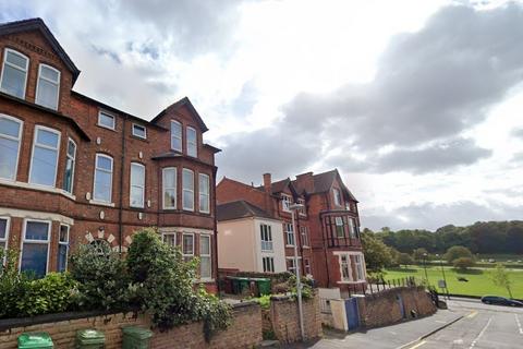 4 bedroom flat to rent, Foxhall Road, Nottingham, NG7