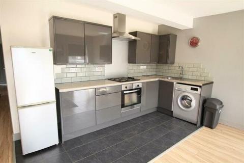 2 bedroom flat to rent, Old Brickyard, Nottingham, Nottinghamshire, NG3