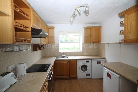 2 bedroom flat for sale, Charter Court, New Malden