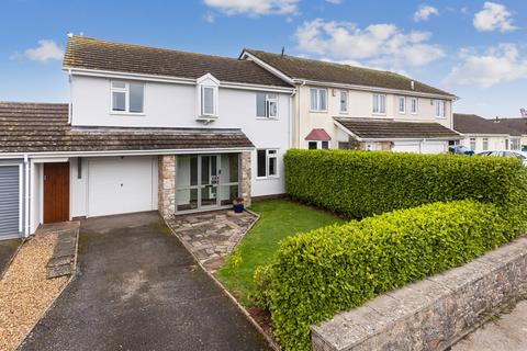 4 bedroom end of terrace house for sale, Hookhills Road, Paignton TQ4