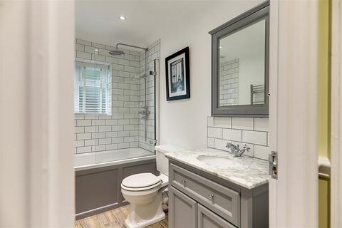 Flat 1, The Old Coach House Belsize Close, Worthing, BN11 4RF