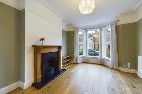 32 Coulston Road, Lancaster, LA1 3AE