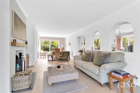 2 Brook End Drive, Henley-in-arden, B95 5JA