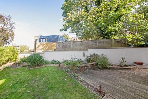 3 bedroom detached house for sale, Cheviot Road West Norwood