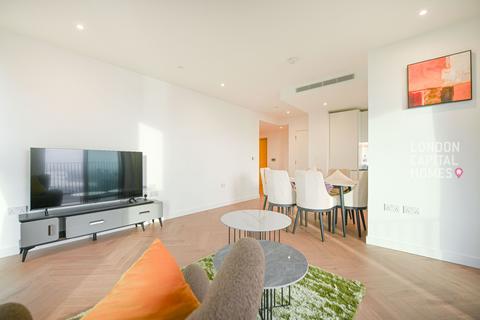 3 bedroom apartment to rent, One Thames Quay, 222 Marsh Wall, London, E14