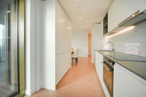 3 bedroom apartment to rent, One Thames Quay, 222 Marsh Wall, London, E14