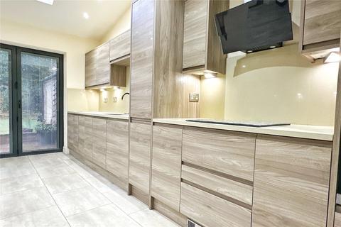 61 Ashton Crescent, Chadderton, Oldham, OL9 8HE