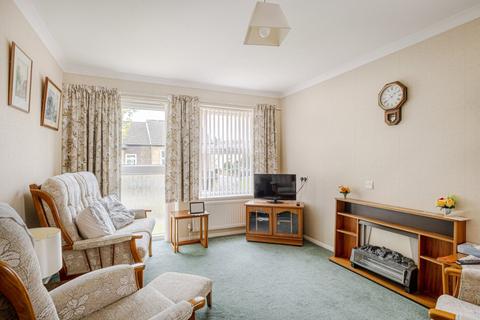 2 bedroom retirement property for sale, Oak Street, Bishop's Stortford, Hertfordshire, CM23