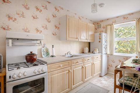 2 bedroom retirement property for sale, Oak Street, Bishop's Stortford, Hertfordshire, CM23