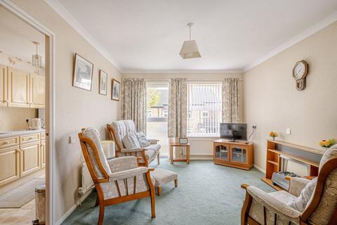 2 bedroom retirement property for sale, Oak Street, Bishop's Stortford, Hertfordshire, CM23