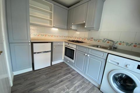 2 bedroom terraced house to rent, Greenacre Drive, Pontprennau, Cardiff