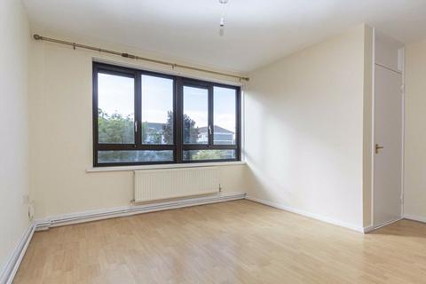 1 bedroom flat to rent, Summerwood Road, Isleworth TW7