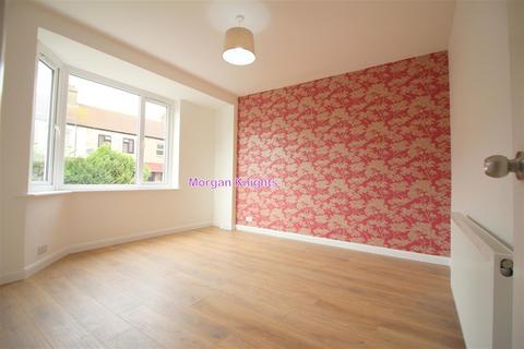 5 bedroom terraced house to rent, Manor Park E12