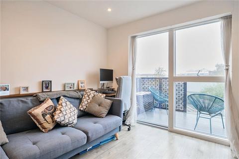 1 bedroom apartment for sale, 11 Station Approach, London