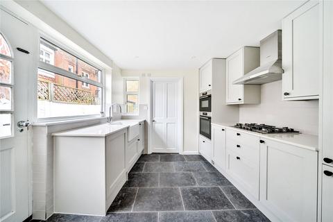 2 bedroom end of terrace house for sale, Common Road, Claygate, Esher, KT10