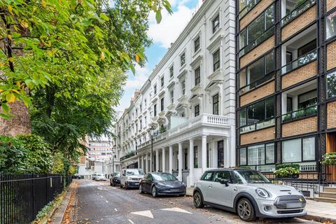 3 bedroom maisonette to rent, Ovington Square, Knightsbridge, London, SW3