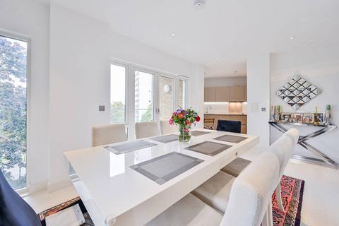 3 bedroom flat for sale, Middleton Way, Blackheath, London, SE13