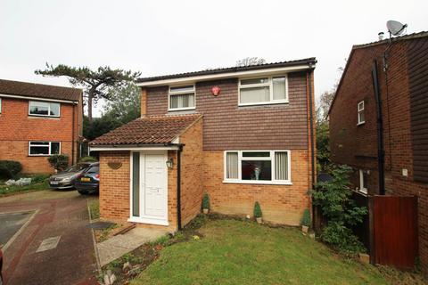 4 bedroom detached house for sale, Downside Close, Eastbourne, BN20 8EL