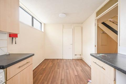 37 Atkinson Road, London, E16 3LP