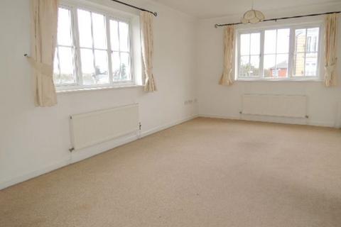 2 bedroom flat to rent, TOWN CENTRE