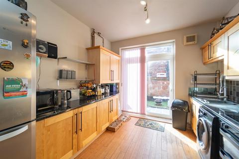 4 bedroom terraced house for sale, Clarendon Road, Whalley Range