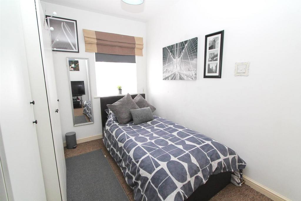 Bedroom 2.jpg