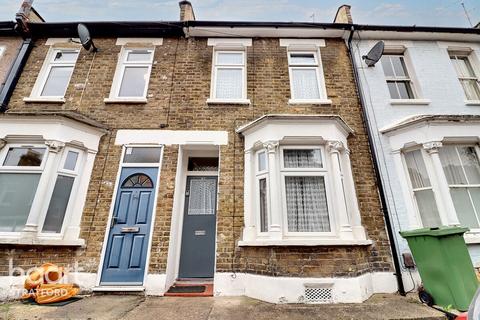 1 bedroom terraced house for sale, Tennyson Road, Stratford