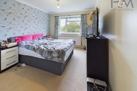 1 bedroom apartment to rent, Woburn Close, Stevenage, SG2 8SW