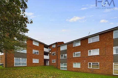 1 bedroom apartment to rent, Woburn Close, Stevenage, SG2 8SW