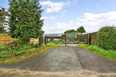 6 bedroom detached bungalow for sale, Farm Road, Little Park