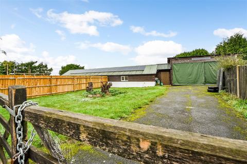 6 bedroom detached bungalow for sale, Farm Road, Little Park