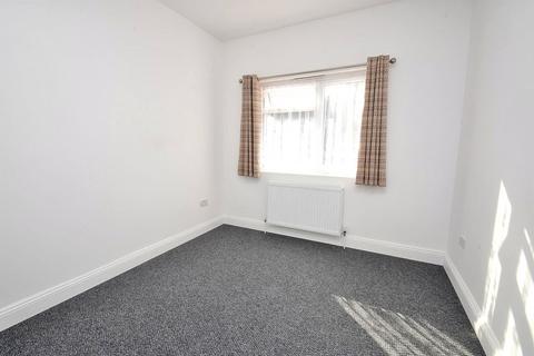 1 bedroom apartment to rent, Brighton Road, Coulsdon, Surrey, CR5