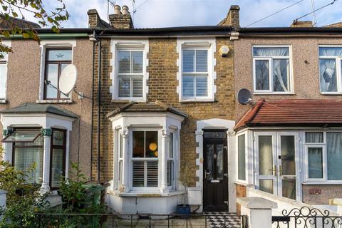 2 bedroom house to rent, Ramsay Road, London