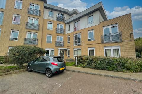 2 bedroom flat to rent, Priory Mews, Prittlewell SS2