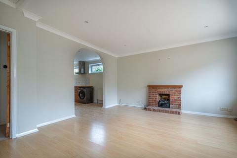 3 bedroom detached bungalow to rent, Chapel Street, Newmarket CB8