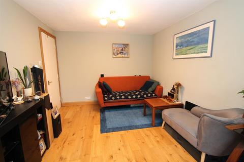 2 bedroom flat for sale, Caraway Place, Wallington SM6