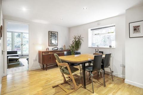 4 bedroom end of terrace house for sale, Honeyfield Mews, Forest Hill