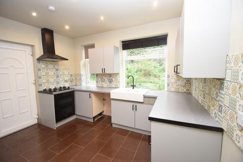 2 bedroom semi-detached bungalow to rent, Jubilee Drive, Keighley BD21