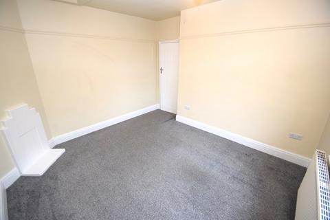 2 bedroom semi-detached bungalow to rent, Jubilee Drive, Keighley BD21